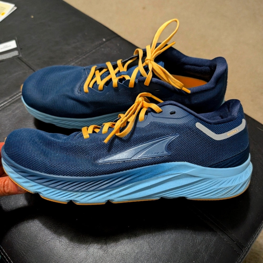 Altra Rivera 3